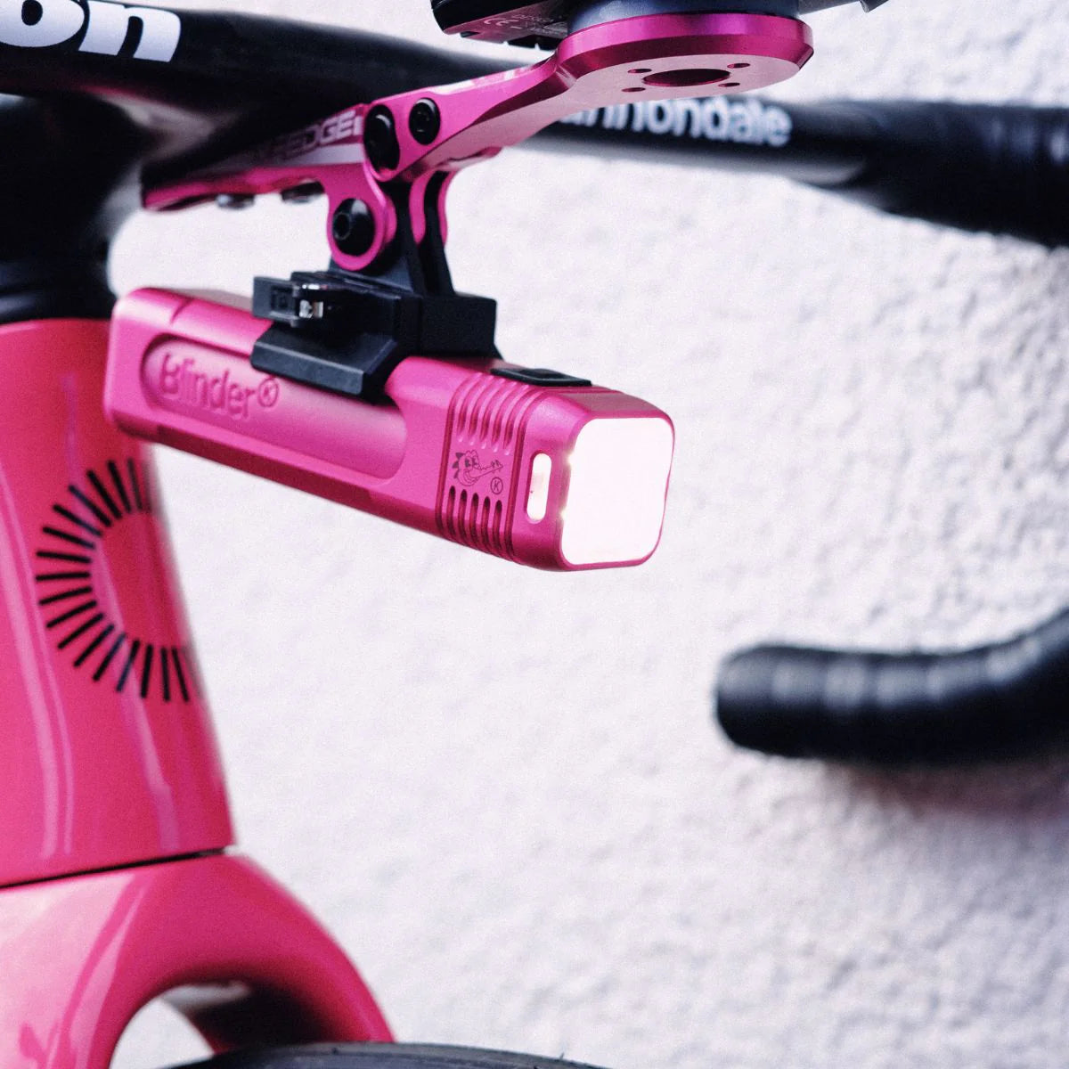 KNOG X EF BLINDER 900 FRONT BIKE LIGHT